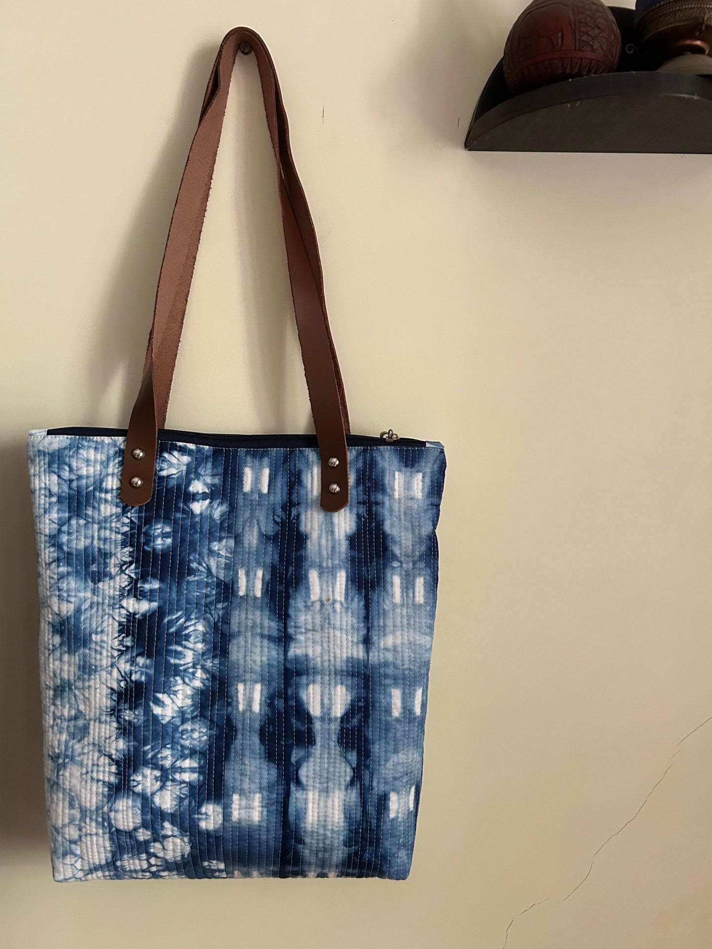 Hand-Dyed Indigo Quilted Tote Bag – Patchwork Purse with Leather Straps & Zipper | Handmade Textile Bag | One-of-a-Kind Gift