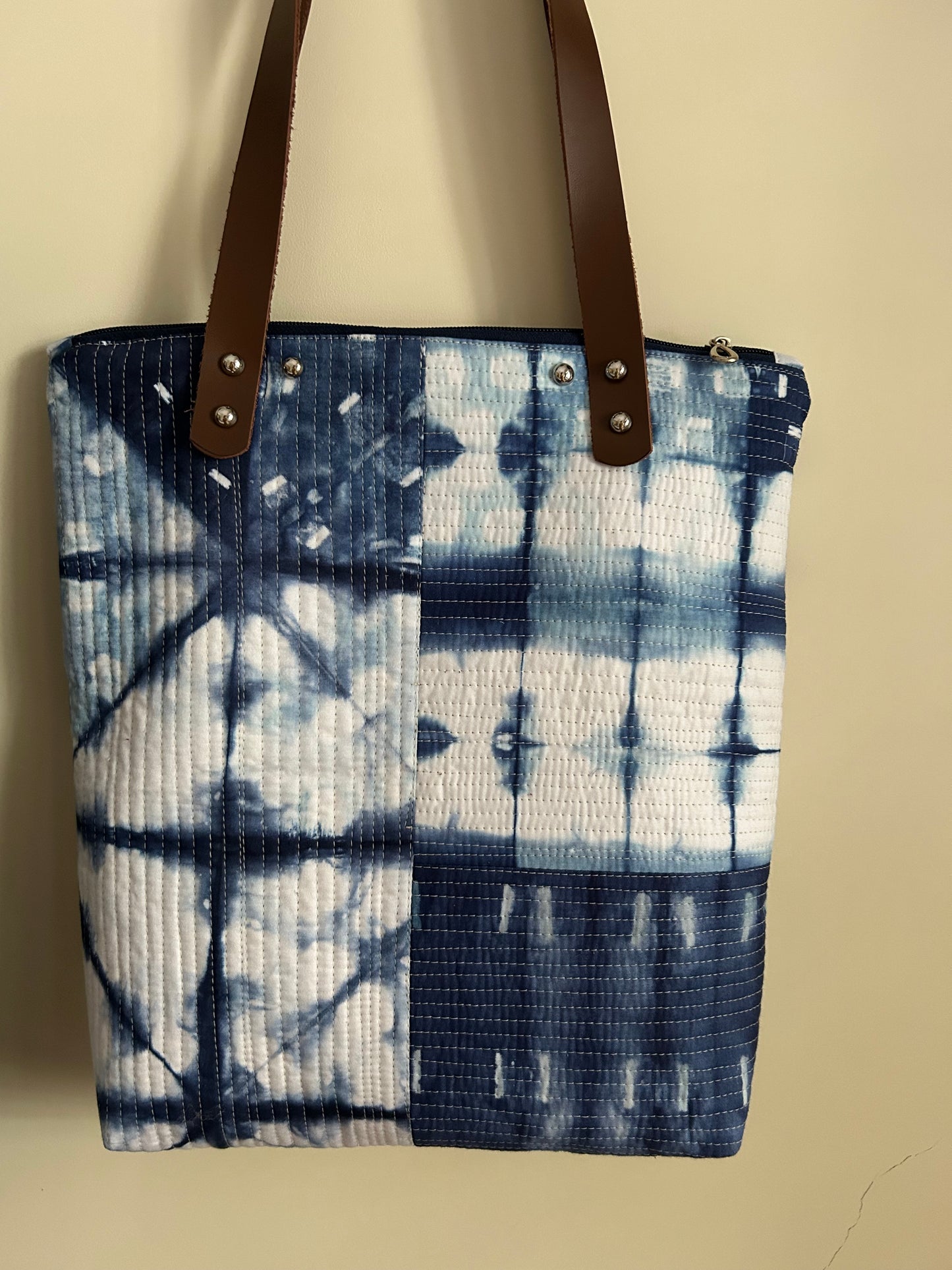 Hand-Dyed Indigo Quilted Tote Bag – Patchwork Purse with Leather Straps & Zipper | Handmade Textile Bag | One-of-a-Kind Gift