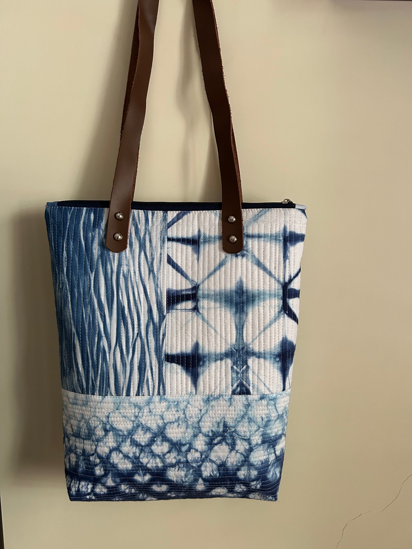 Hand-Dyed Indigo Quilted Tote Bag – Patchwork Purse with Leather Straps & Zipper | Handmade Textile Bag | One-of-a-Kind Gift
