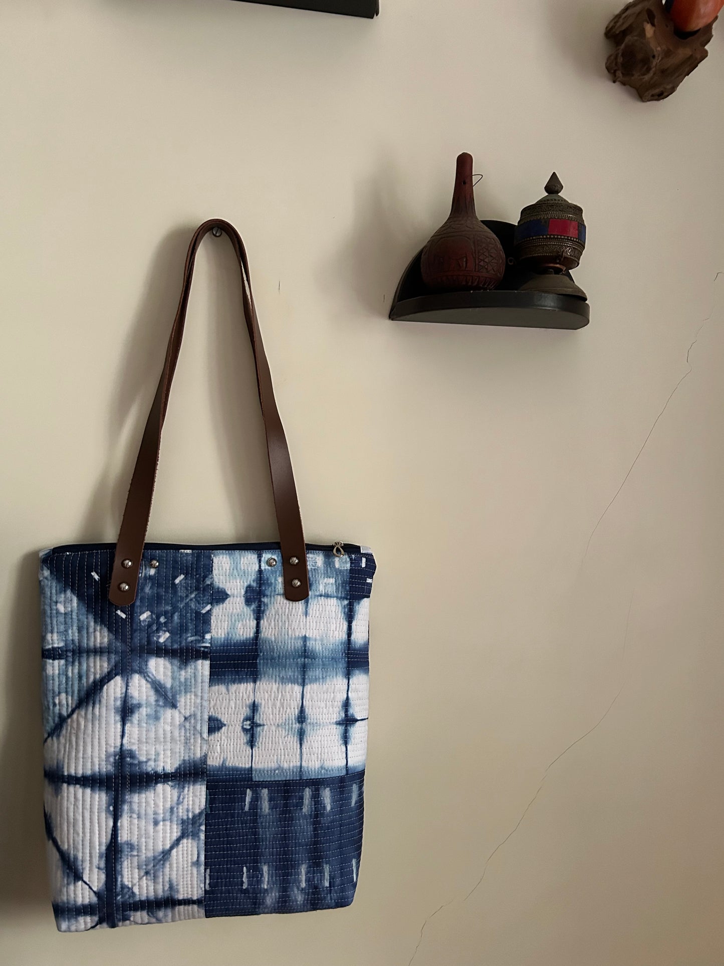 Hand-Dyed Indigo Quilted Tote Bag – Patchwork Purse with Leather Straps & Zipper | Handmade Textile Bag | One-of-a-Kind Gift