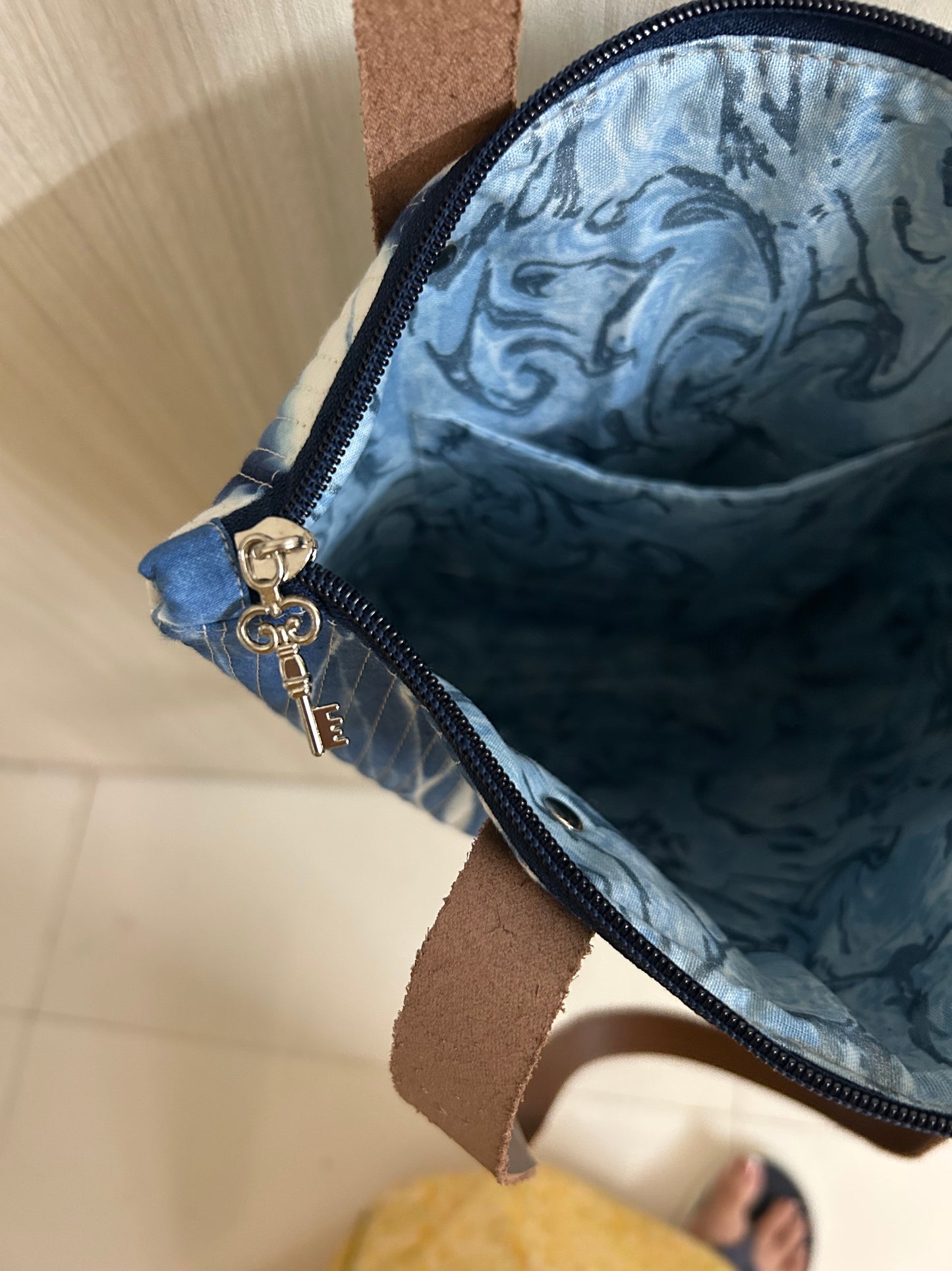 Hand-Dyed Indigo Quilted Tote Bag – Patchwork Purse with Leather Straps & Zipper | Handmade Textile Bag | One-of-a-Kind Gift