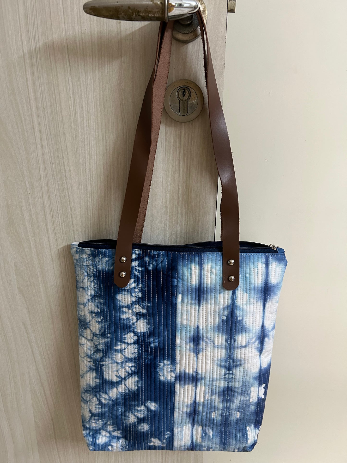 Hand-Dyed Indigo Quilted Tote Bag – Patchwork Purse with Leather Straps & Zipper | Handmade Textile Bag | One-of-a-Kind Gift