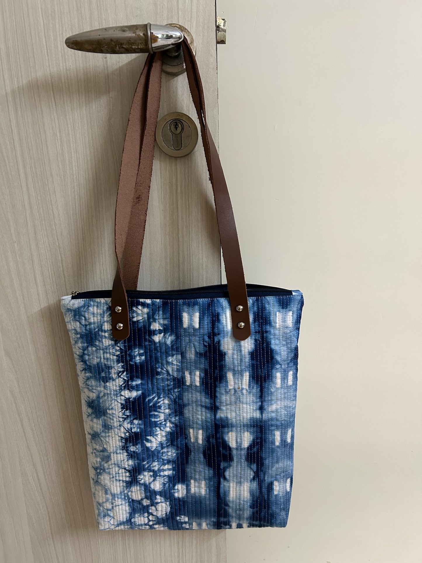 Hand-Dyed Indigo Quilted Tote Bag – Patchwork Purse with Leather Straps & Zipper | Handmade Textile Bag | One-of-a-Kind Gift