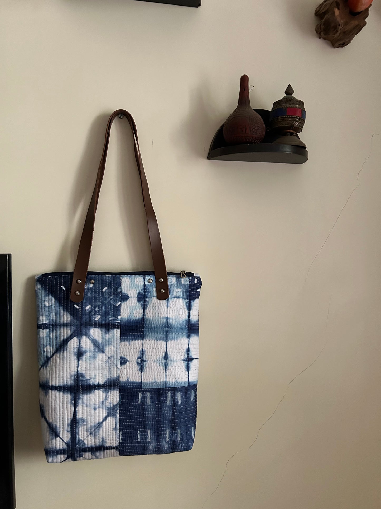 Hand-Dyed Indigo Quilted Tote Bag – Patchwork Purse with Leather Straps & Zipper | Handmade Textile Bag | One-of-a-Kind Gift