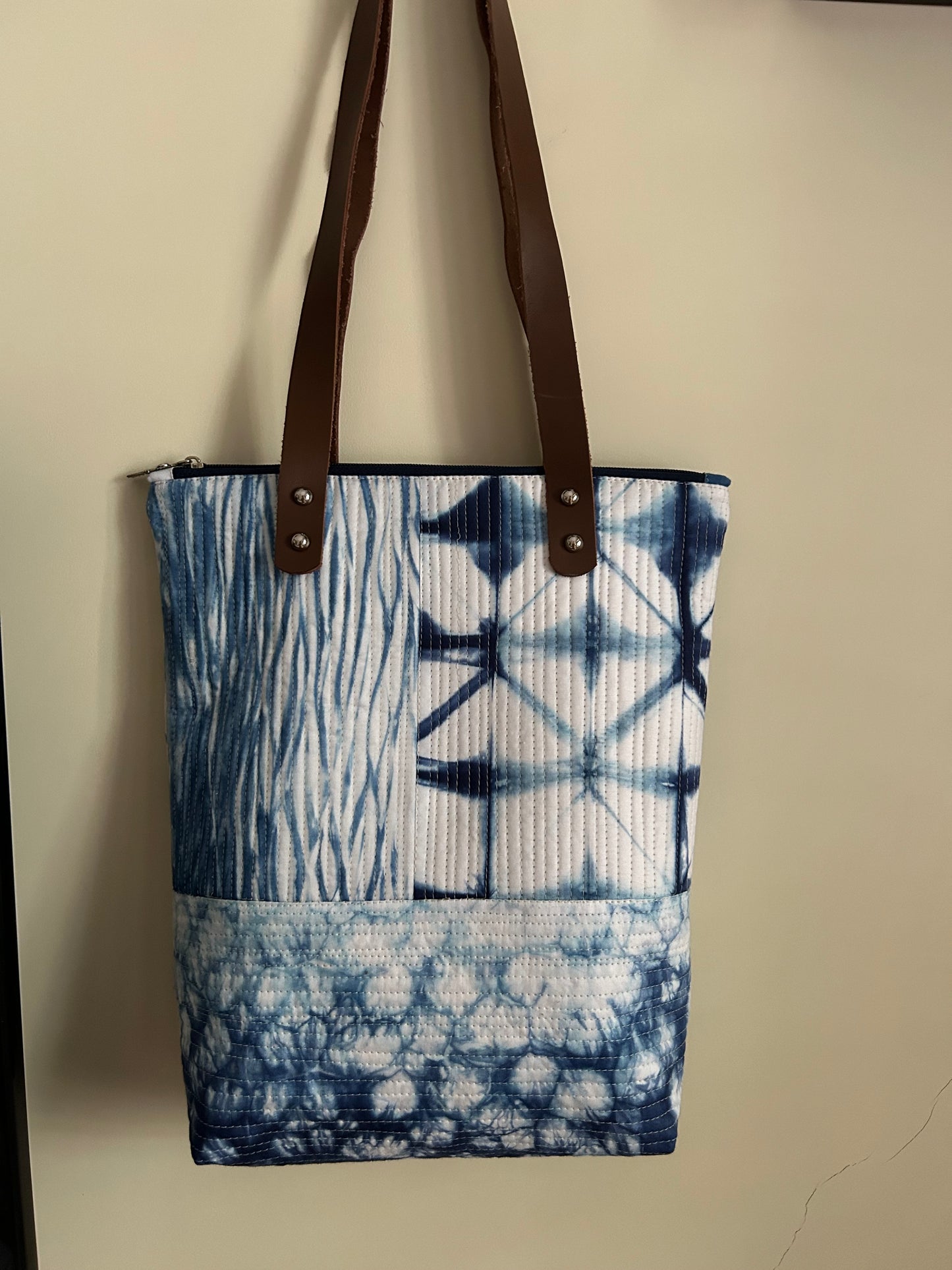 Hand-Dyed Indigo Quilted Tote Bag – Patchwork Purse with Leather Straps & Zipper | Handmade Textile Bag | One-of-a-Kind Gift