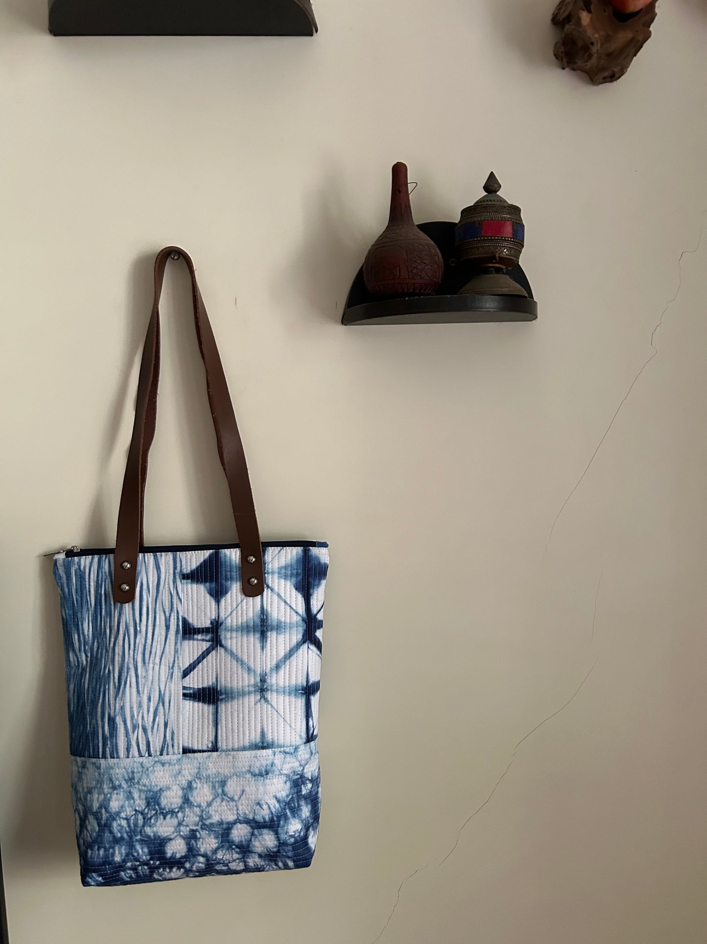 Hand-Dyed Indigo Quilted Tote Bag – Patchwork Purse with Leather Straps & Zipper | Handmade Textile Bag | One-of-a-Kind Gift