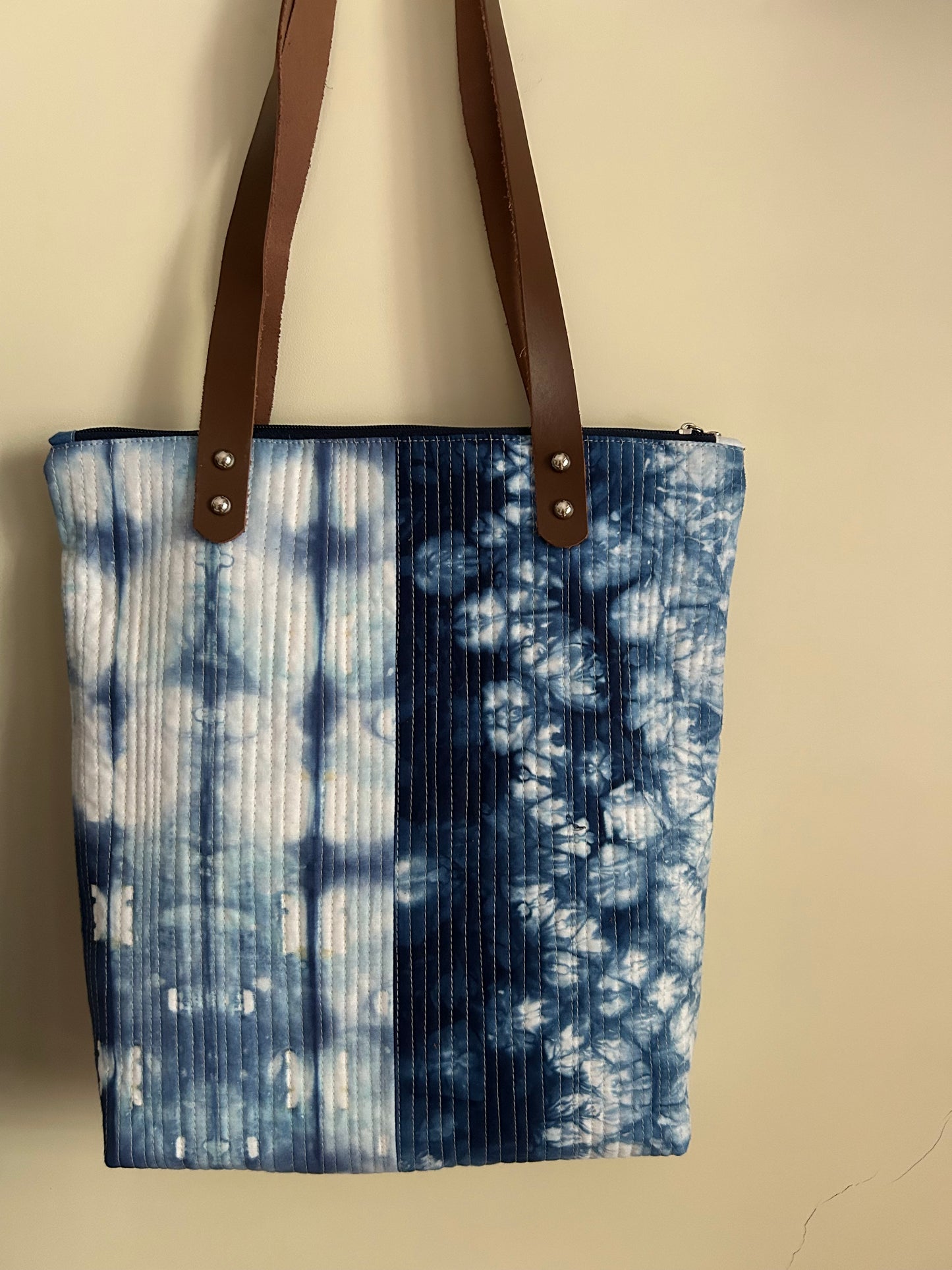 Hand-Dyed Indigo Quilted Tote Bag – Patchwork Purse with Leather Straps & Zipper | Handmade Textile Bag | One-of-a-Kind Gift