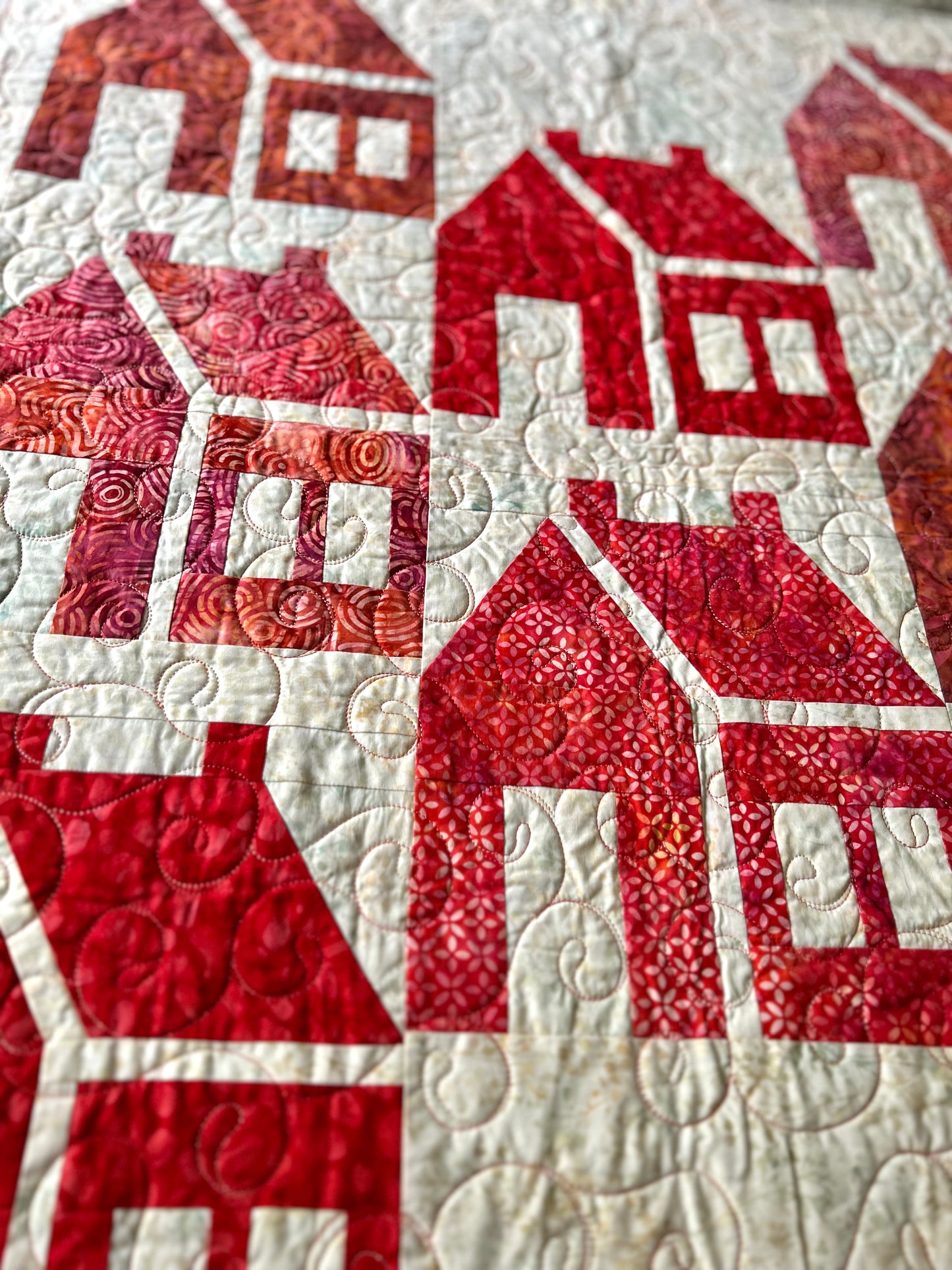 Schoolhouse Quilt Wall Hanging, Red and White Christmas Quilt, Handmade Holiday Decor, Classic House Block Quilt, 35 x 41