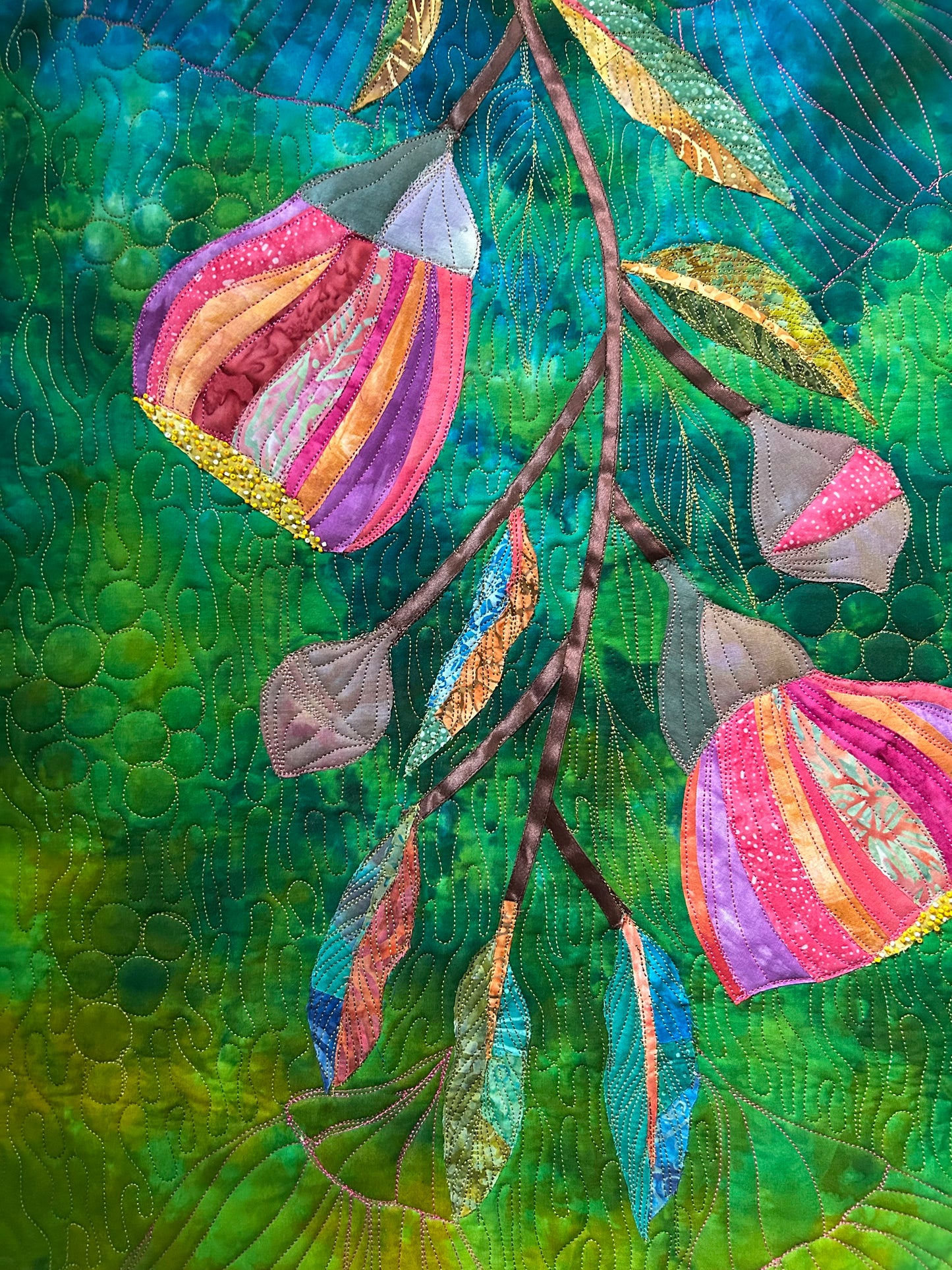 Eucalyptus flower art quilt / Australian Gumnut flower Art