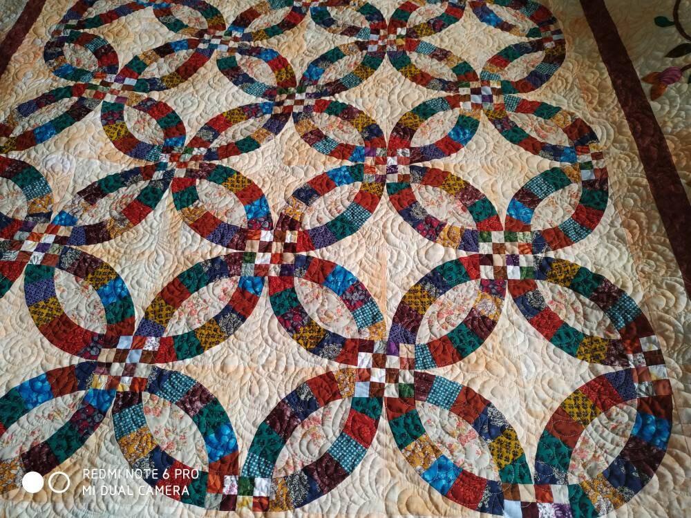 Double Wedding Ring Quilt - Anniversary & Wedding Gift - Queen Size - Handmade Heirloom - Holiday Sale