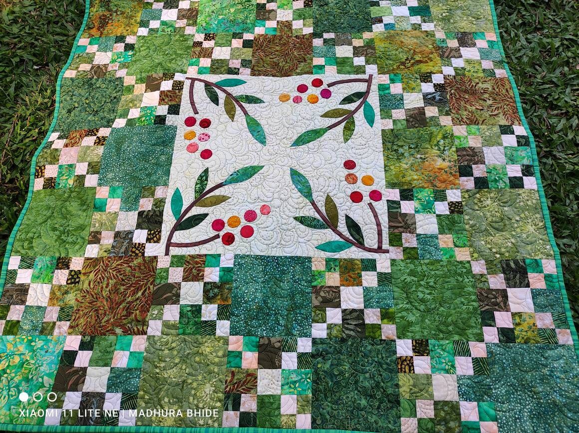 Green throw quilt, quilted wall art, wall quilt quilt sale, tree quilt, baby quilt, quilted table topper, green room decor, homemade quilt